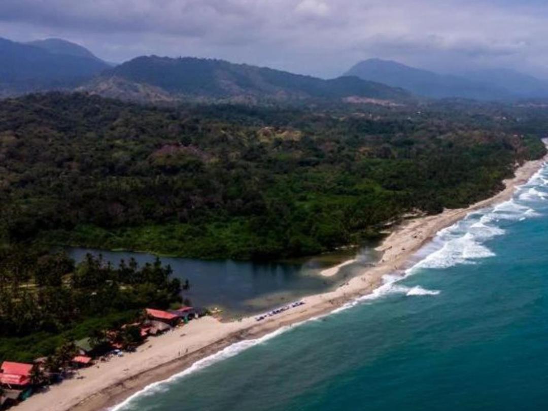 Bob Marley Beach Guachaca Luaran gambar