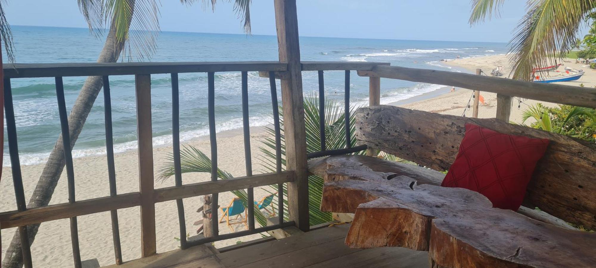 Bob Marley Beach Guachaca Bilik gambar