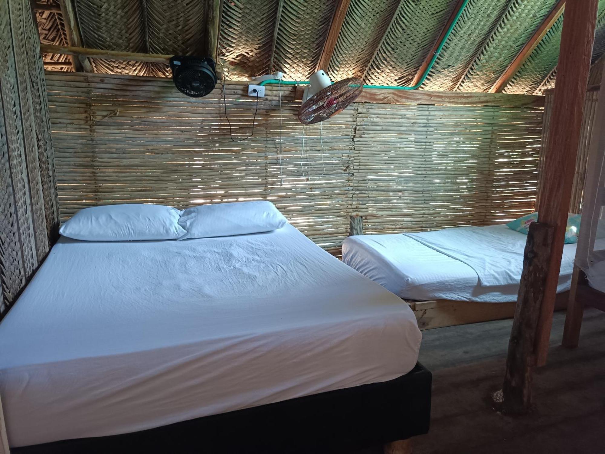 Bob Marley Beach Guachaca Bilik gambar