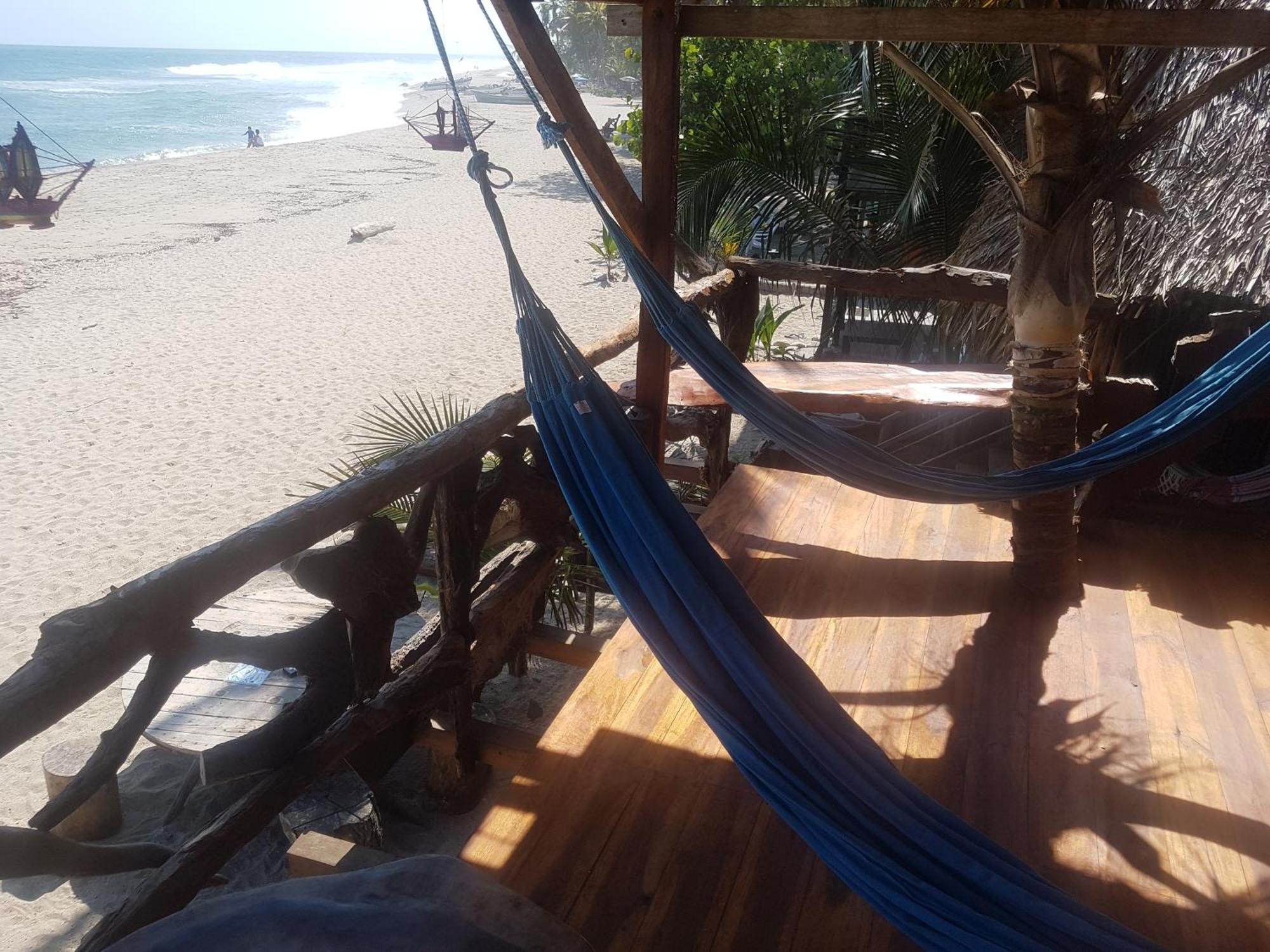 Bob Marley Beach Guachaca Bilik gambar