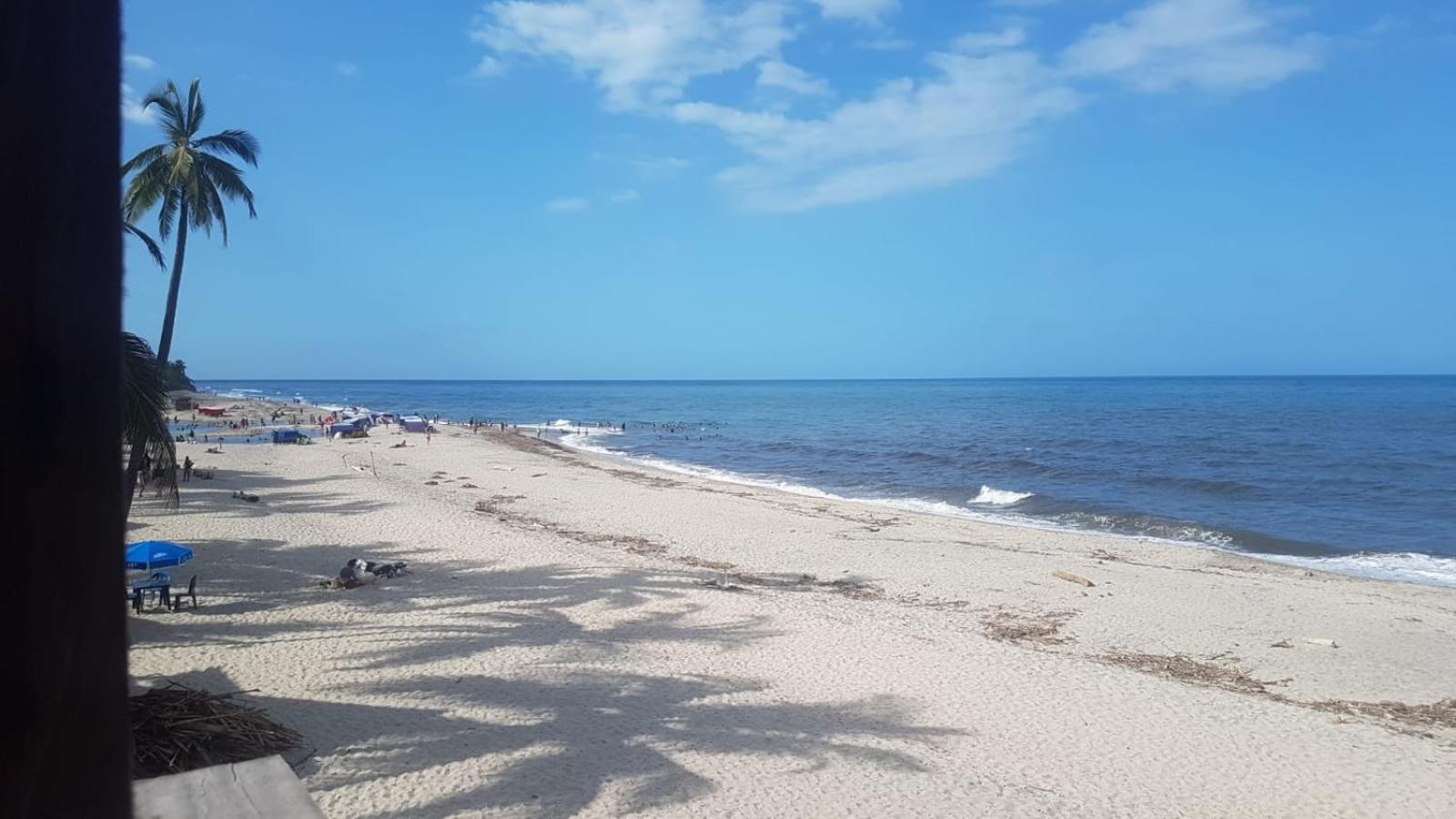 Bob Marley Beach Guachaca Bilik gambar