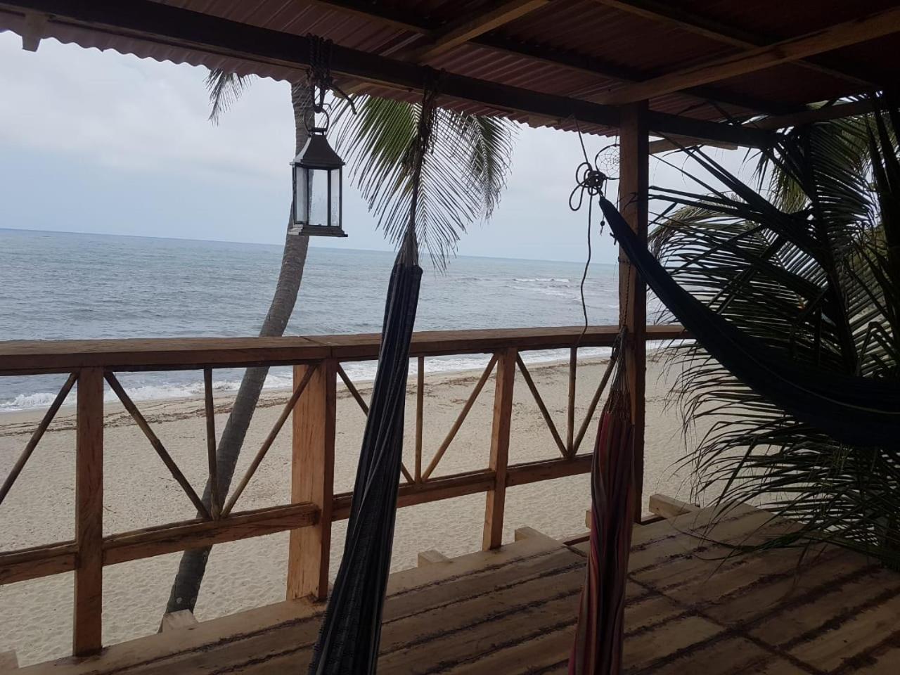 Bob Marley Beach Guachaca Bilik gambar